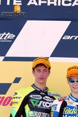 Unos imberbes Pedrosa y Dovizioso acompañan en el podio a Jenkner