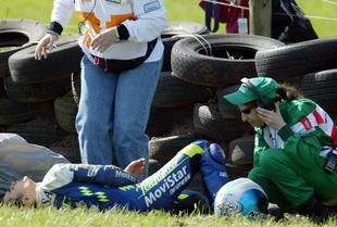 Pedrosa se cayó y se rompió los dos tobillos en Philip Island