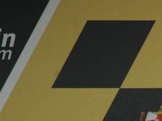 Bautista estrenó la temporada ganando en Jerez con Pesek y Pasini en el podio