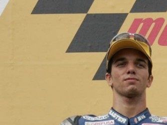 Lorenzo batió por nueve milésimas a De Angelis, mientras Aoyama los acompañó en el podio