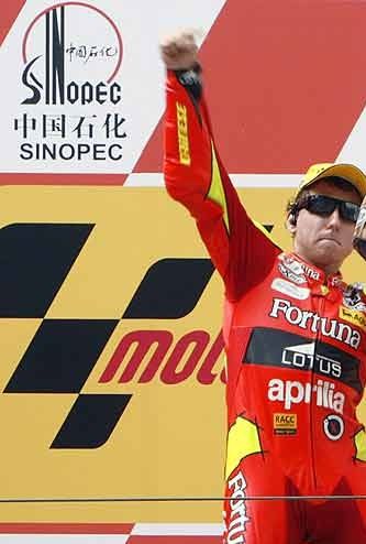 Lorenzo, feliz en el podio
