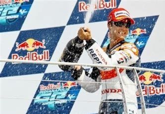Tercera victoria del año de Pedrosa