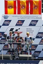 Tres españoles en el podio de Moto2: Marc, Pol y Simón