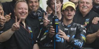 Primera victoria para Fenati del año