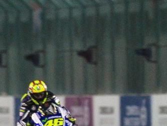 Márquez pudo con Rossi en Losail