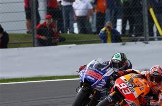 Márquez fue muy agresivo en carrera