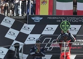 Dovizioso ganó en casa a Viñales y Petrucci