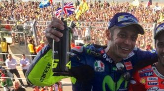 Dovizioso, Viñales y Rossi, podio en Inglaterra