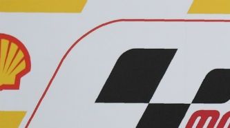 Victoria de Dovizioso con Lorenzo y Zarco en el podio que dejaba el mundial abierto hasta el final