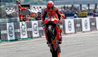 Tercera seguida para Márquez, esta vez en Le Mans