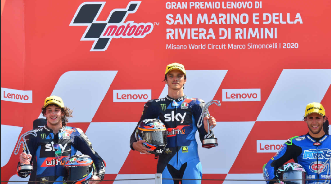 Triplete italiano en el podio de Misano