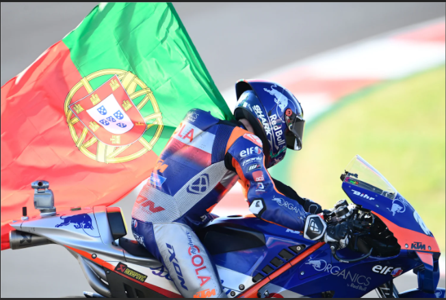Oliveira se exhibió en Portimao y ganó en casa con una autoridad tremenda