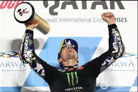 Viñales ganó la primera carrera del Mundial tras una gran segunda mitad de la prueba y es líder