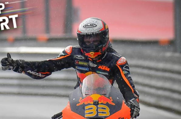 Binder se la jugó con los slicks en el diluvio final y 'recibió' el premio de la victoria por valiente